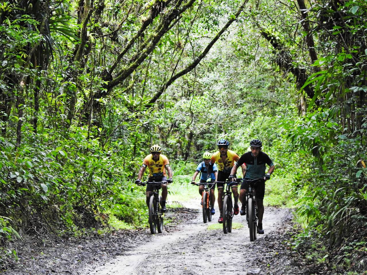 Pedala Pontal 2025: Esporte, Lazer e Solidariedade no Dia da Família em Pontal do Paraná