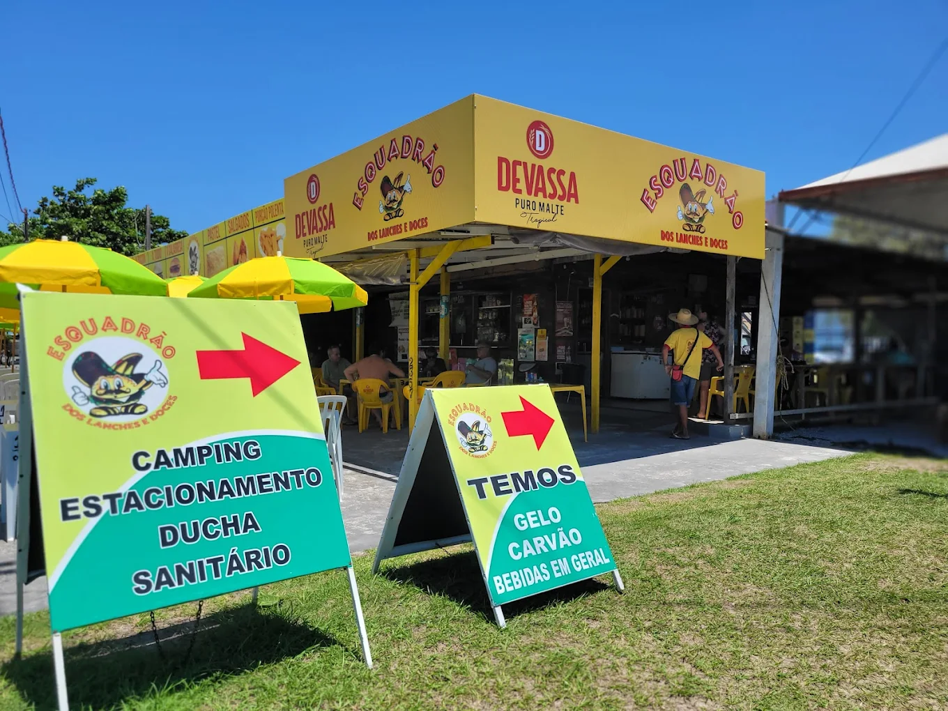 Esquadrão dos Lanches e Doces: Sabor e Tradição à Beira-Mar em Pontal do Paraná